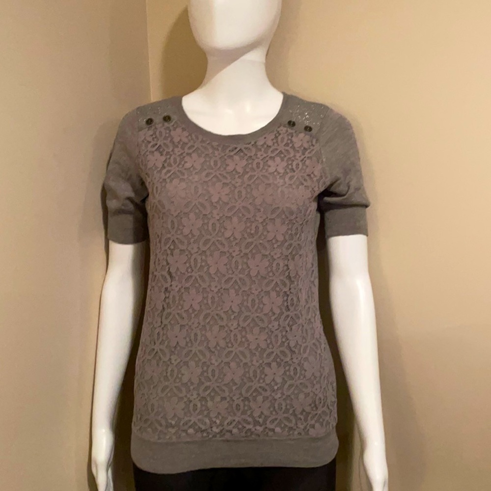 Limited Gray short sleeve top